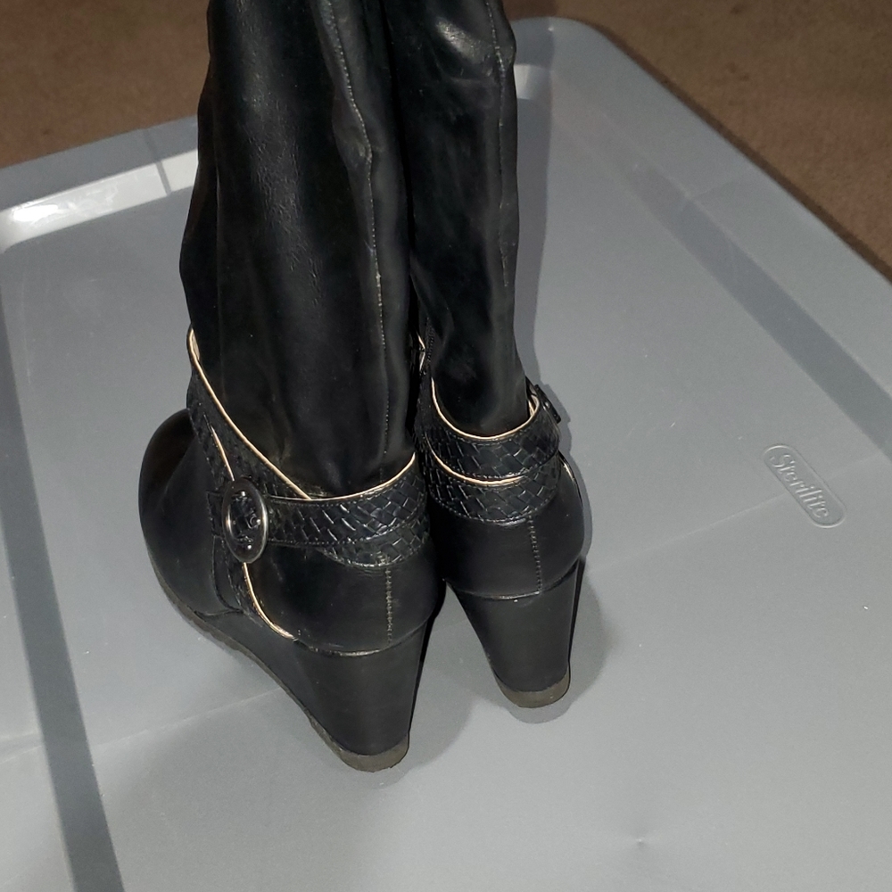 Knee boots - Picture 2 of 4